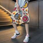 타이드 비치 팬츠 남성 여름 캐주얼 빅 팬츠 플라워 반바지 느슨한 아이스 실크 속건성 5 분 바지의 얇은 부분 아래에있을 수 있습니다.의 그림