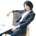 봄과 가을 여성 정장의 그림