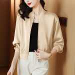 양키 에이징 실크 재킷의 그림