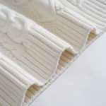 트위스트 라운드 넥 점퍼의 그림