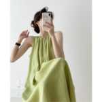 아보카도 그린 린넨 드레스의 그림