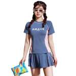 여성용 스파 수영복의 그림