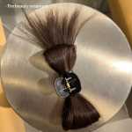 깃털 셔틀콕 헤어 클립의 그림