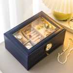 보석 보관함의 그림