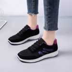 캐주얼  하이 탑 운동화의 그림