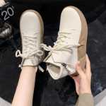 캐주얼 여성 신발의 그림