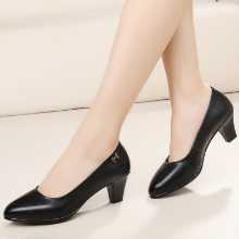정품 여성용 가죽 신발 블랙의 그림