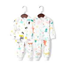 아기 속옷 세트의 그림