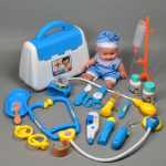 어린이 시뮬레이션 플레이 하우스 작은 의사 장난감 세트 역할 놀이 간호사 청진기 주입 의료 키트 도구의 그림