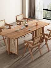 스칸디나비아 단단한 등나무 식탁과 의자 조합의 작은 가정 가정 간단한 레스토랑 와비 사비 스타일 B & B 직사각형 식탁의 그림