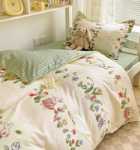 대학 기숙사 침구 세트의 그림