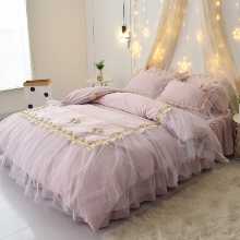 실크 4 피스 침구세트의 그림