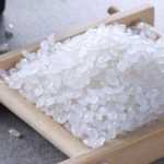 가장 향기로운 쌀 공물 쌀 5kg 동북 쌀 10kg 초밥 주먹밥을 만들기위한 둥근 입자 도정 된 농장 쌀의 그림