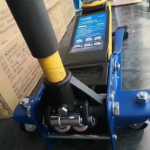 블루 포인트 2.5 톤 유압 잭의 그림