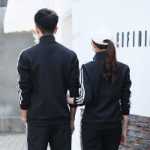 남성 스포츠웨어 봄과 가을 여성 재킷 니트 통기성 탑 재킷 캐주얼 느슨한 스웨터 트렌드 봄 의류의 그림