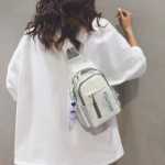 여성 스포츠 배낭의 그림