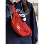 다용도 가슴 가방의 그림