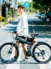 피닉스 26 인치 접이식 리튬 전기 자전거 남성 및 여성 더블 디스크 브레이크 소프트 테일 21 단 리튬 전기 자전거의 그림