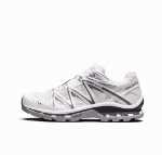 남성용 및 여성용 하이킹 러닝화의 그림