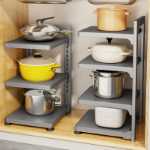 주방 다층 선반 싱크대 아래 가정용 다기능 캐비닛 냄비 및 팬 쿠커 레이어 냄비 선반 보관 선반의 그림