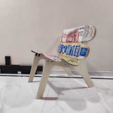 크리에이티브 스케이트 보드 가구 트렌디 한 장식 의자 단단한 나무 스케이트 보드 브래킷 액세서리 스크랩 스케이트 보드 DIY 스케이트 보드 의자의 그림