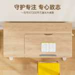 아름다운 어린 시절 어린이 연구 테이블 초등학생을위한 단단한 나무 책상 가정용 쓰기 테이블은 테이블 의자 세트를 들어 올릴 수 있습니다.의 그림