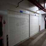 플랩 차고 문알루미늄 합금 차고 전기 롤러 셔터 도어유럽식 음소거 도어퀵 차고 도어빌라 차고 도어의 그림