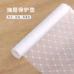 서랍 매트 종이 비 접착식 옷장 인테리어 습기 매트 먼지 매트 붙지 않는 주방 캐비닛 방수 오일 찬장 매트의 그림