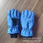 공장 직접 판매 야외 어린이 스키 장갑 겨울 사이클링 스키 등산 야외 스포츠의 그림