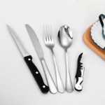 크로스 보더 야외 스테인레스 스틸 칼 나이프, 포크, 스푼 및 접시 서양 휴대용 식기 조리기구 캠핑 여행 식기 세트의 그림