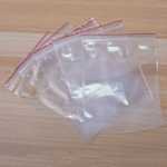 PE 자체 밀봉 비닐 봉투 고압 가방 가방 보석 가방 금속 액세서리 가방 가방 포장 가방 비닐 봉투 공급의 그림