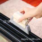 골조 제품 창틀 청소용 브러시 창틀 청소 도구 홈 청소용 소형 브러시 창틀 청소용 브러시의 그림