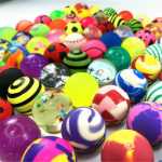 32 혼합 고무 튀어 오르는 공 어린이 동전 작동 트위스터 튀어 오르는 공 장난감 튀어 오르는 공 공장 직접 판매의 그림