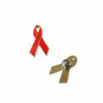 빅 레드 리본 옷깃 핀 레드 리본 옷깃 핀의 그림