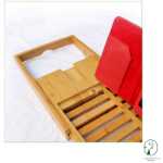 대나무 욕조 선반의 그림