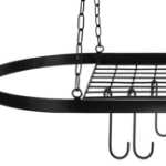 타원형 철제 주방 선반의 그림