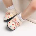 아기 신발의 그림