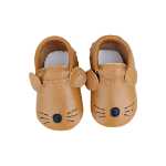 가죽 유아 신발의 그림