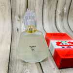 장미 향수 오스만투스 향수의 그림