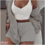 홈웨어 캐주얼 3 피스 잠옷의 그림