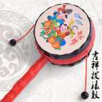 길조 드럼 손 딸랑이 딸랑이 장난감 아기 장난감 아기 장난감 딸랑이 장난감의 그림