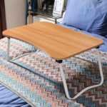 침대 책상 학생 기숙사 노트북 테이블 침대와 공부 쓰기 모양의 접이식 테이블 도매의 그림