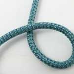 커튼 버클 자석 라이트 럭셔리 패션 거실 커튼 타이 백 타이 백 크리 에이 티브 두꺼운 로프 진주 커튼 마그네틱 버클 도매의 그림