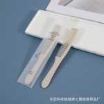 호텔 세면도구호텔 & 비앤비 소모품치약이 포함된 칫솔부드러운 칫솔모 칫솔 세트의 그림