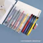 호텔 세면도구호텔 & 비앤비 소모품치약이 포함된 칫솔부드러운 칫솔모 칫솔 세트의 그림