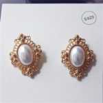 빈티지 보석 스터드 귀걸이의 그림