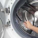 욕실 틈새 브러시의 그림