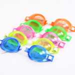 어린이 중학생 수영 고글의 그림