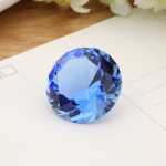 천연 크리스탈 다이아몬드 보석 장식품의 그림