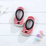 아기 실내화의 그림